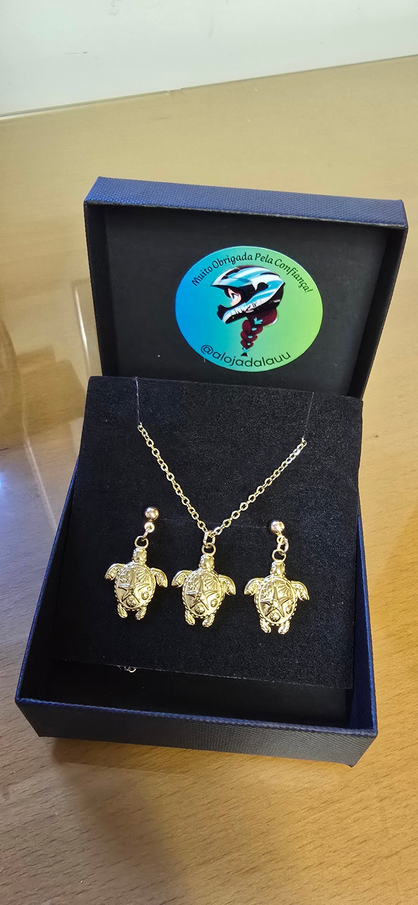 Conjuntos (colar e brincos)