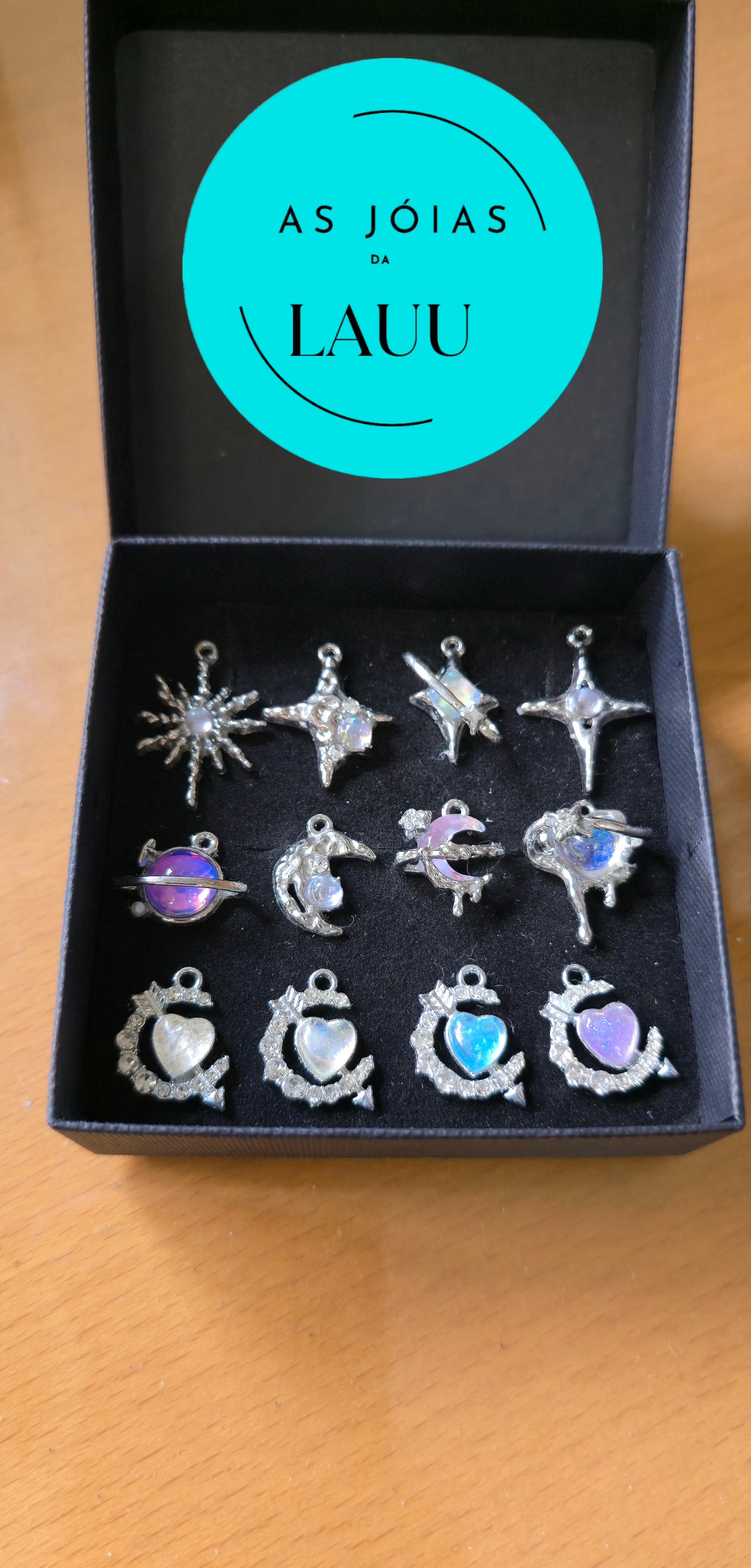 Colar prateado ( pingente à escolha)