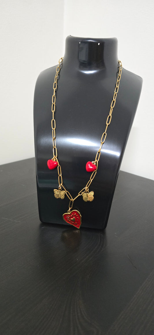 Colar dourado e vermelho (corações)