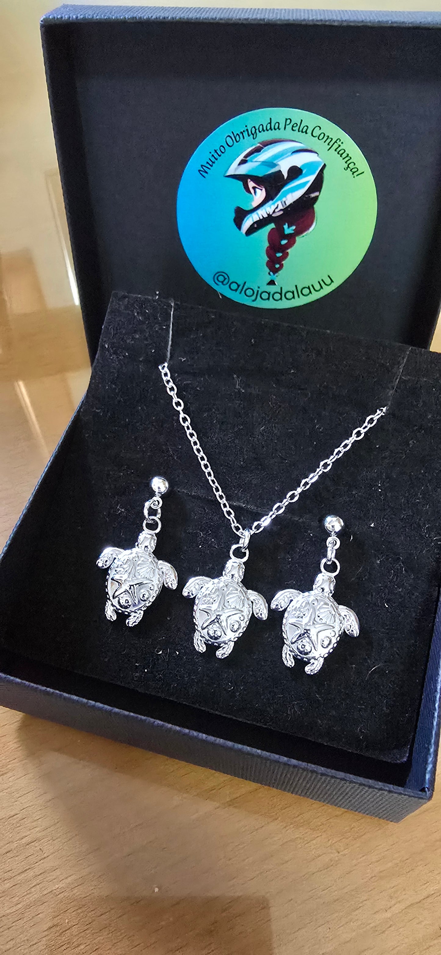 Conjuntos (colar e brincos)