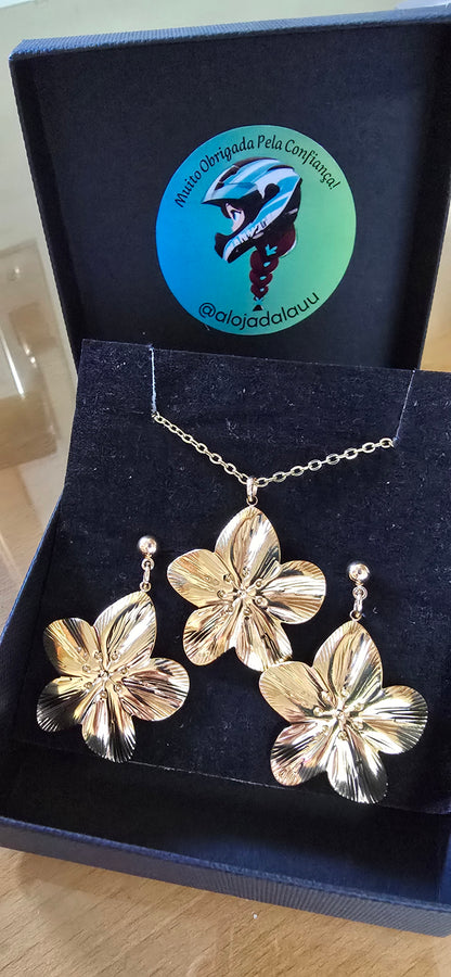 Conjuntos (colar e brincos)