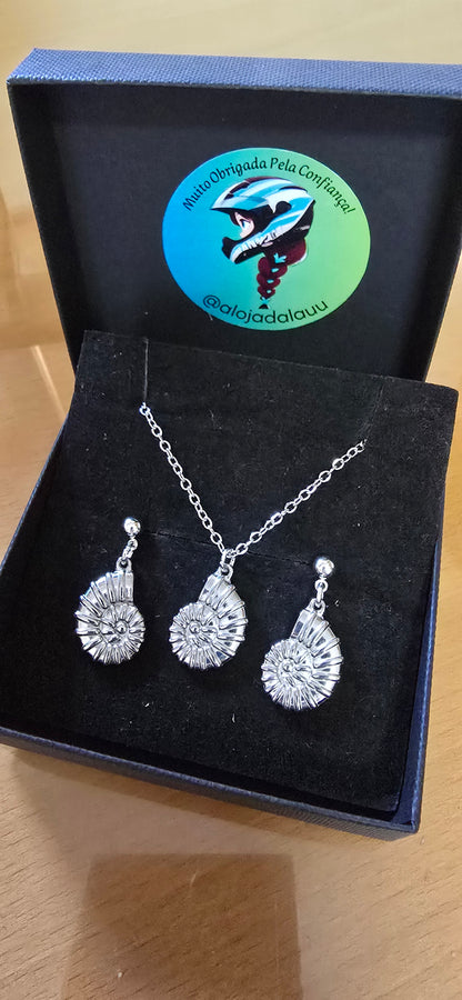 Conjuntos (colar e brincos)