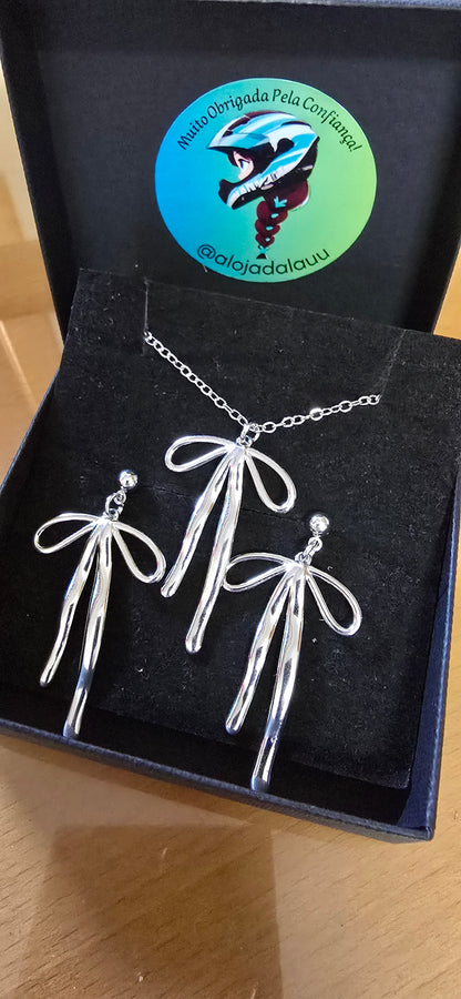 Conjuntos (colar e brincos)