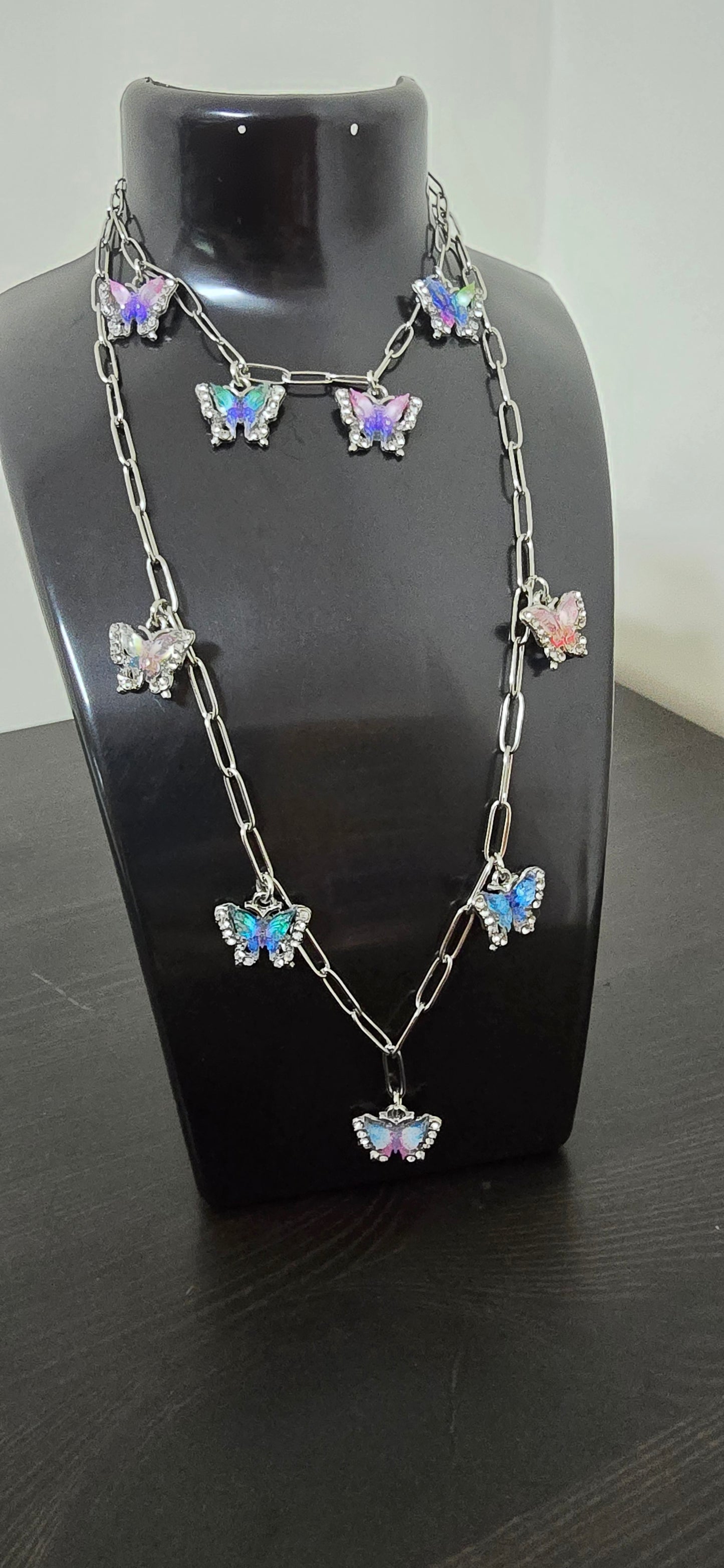 Conjunto borboletas ( colar e pulseira)