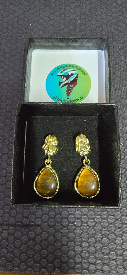 Brincos dourados