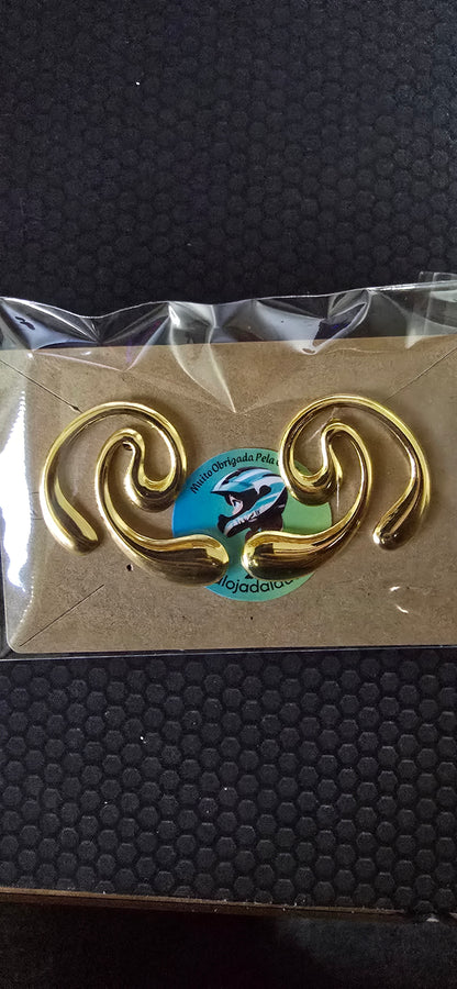 Brincos dourados