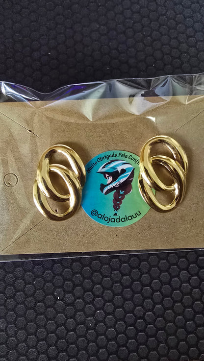 Brincos dourados