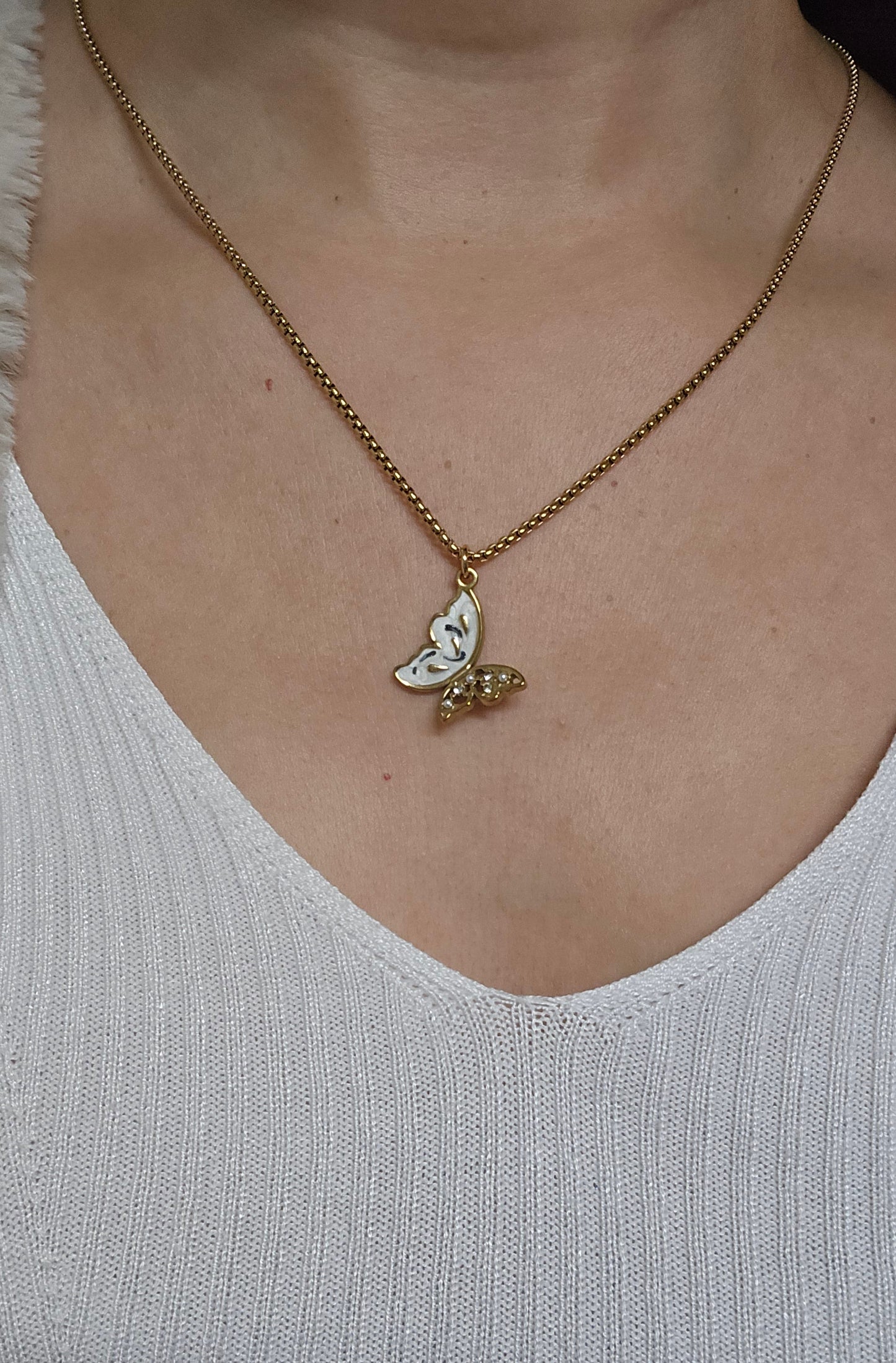 Colares dourados (vários)