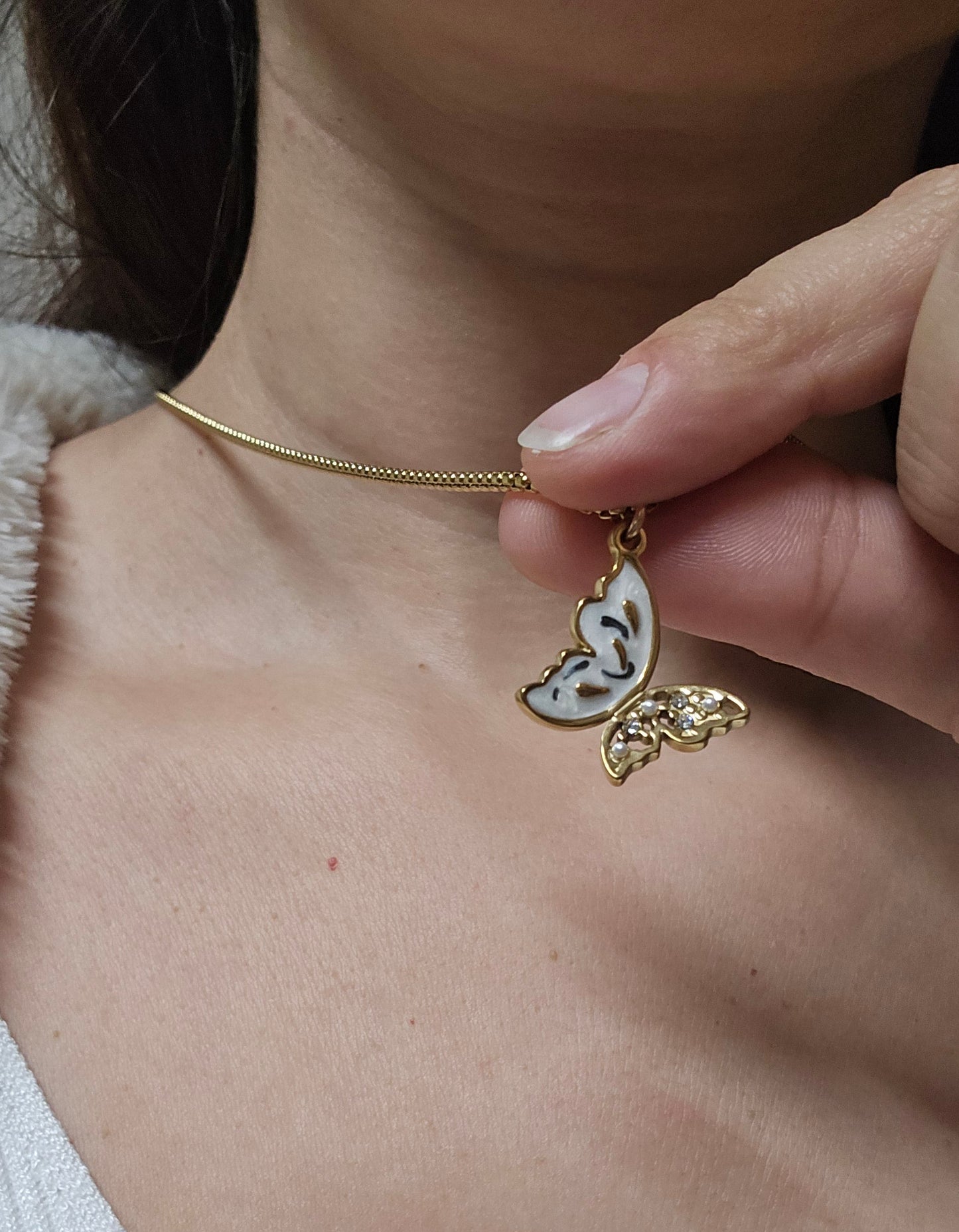 Colares dourados (vários)